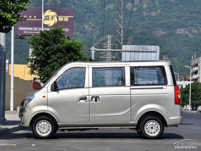 【海马福仕达面包车,海马福仕达面包车图片】