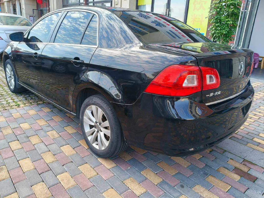 【2013年宝来二手车值多少钱,13年的二手宝来多少钱】