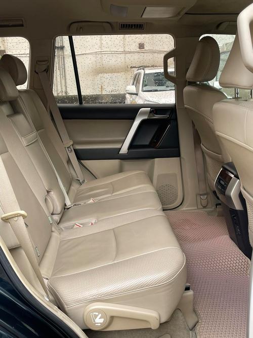 【丰田霸道内饰,丰田霸道内饰有监控功能吗】